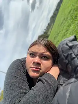 Thara_Fresneda_ - Flash pussy