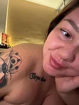 AnnabelleKelly - Suck nipples😈