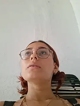 Ary-18 - Naked + finger in ass
