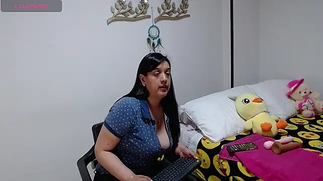 Loryn-lu - montar dildol 3 mn