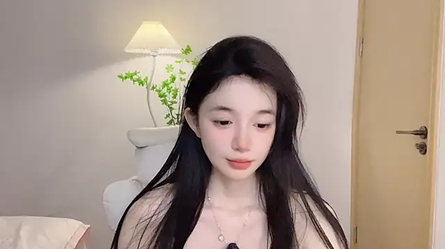 Annie-3 - 泡泡抹香肩 涂美胸 小粉控制3min
