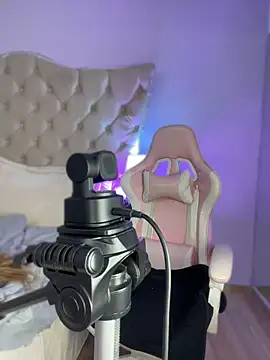 Giigii_Hadiid_ - control x4 min +squirts ❤️‍🔥