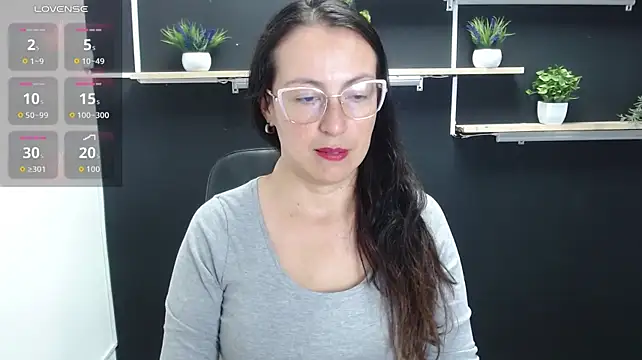 Lauryn_Jones - FLASH MY TITS