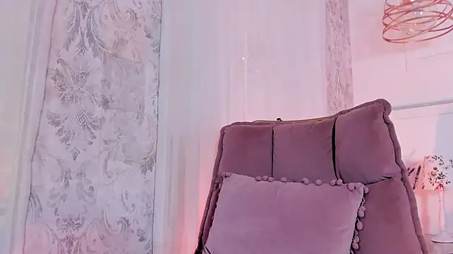 EvaaStevens - Jeans Off