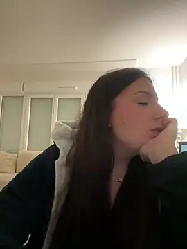 Angela80 - Complètement nue