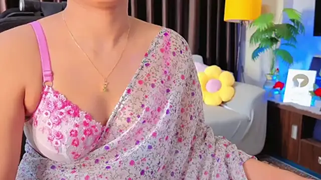 WOw_Nisha- - were biikni and tease me deem light