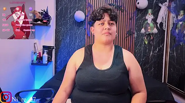 Nico_Blaze22 - Play with the dildo on the clitoris🥰