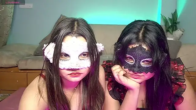 Two_Baddies - Nipple clamp+ 3min cntrol