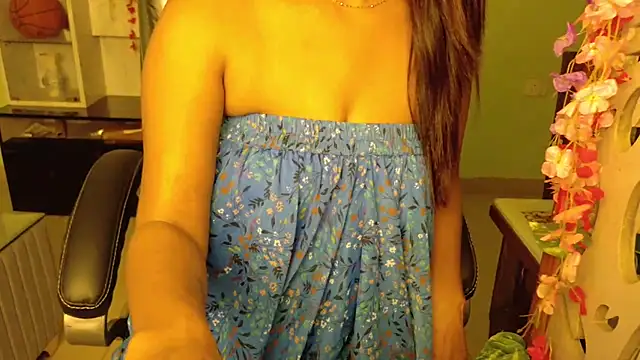 DR_Megha_singh - pussy closup ice in public 2min