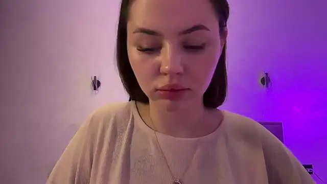 AlmaryKim - show ass + spanks + body + feet
