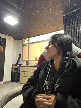 Valenttina_LS - Flash Tits