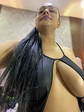 Sofia_xxx02 - MASTURBACION CON DOS DEDOS