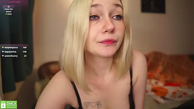 Lisa_003 - naked pussy play ;3