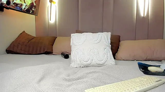 PuddingPantie - play with pussy + doggy