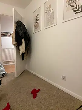 Summerblue_ - Bend over naked🐱
