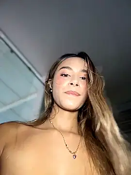 Natalia__vidal - TOTAL NAKED + RIDE DILDO IN SQUATSSSS