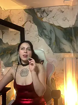 AylinCollins - ice in boobs ⭐