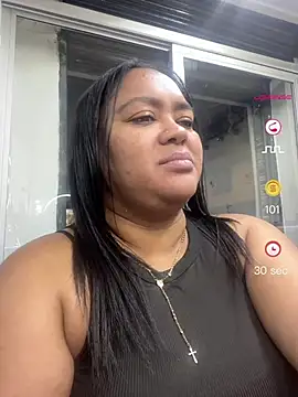 Yanza2002 - Annoying pussy in public shhhhh