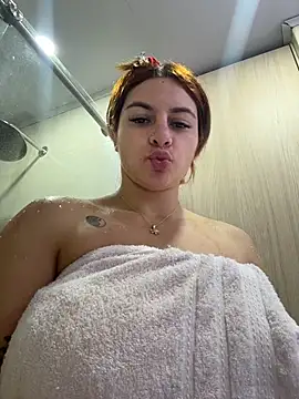 AtheneaRossi - Oil in tits nude
