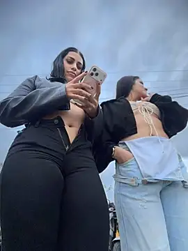 AlannaEvons - Tits Out + Spank In Public 🍒😈