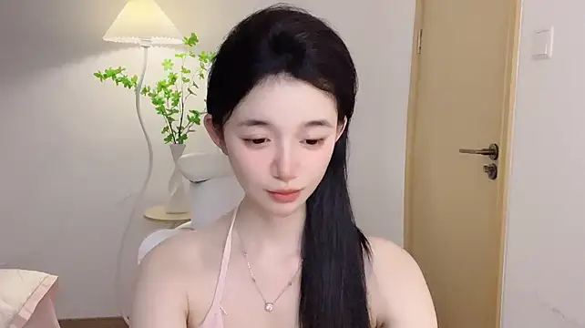 Annie-3 - 泡泡抹香肩 涂美胸 小粉控制3min