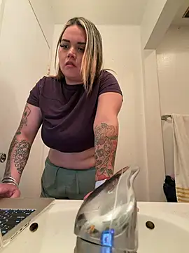 JuiicyBaby - hellooo!!
