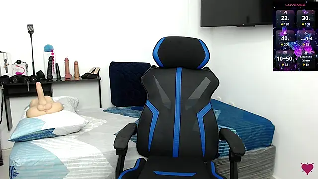 Mom_hot__ - dance and play with tits ♥♥