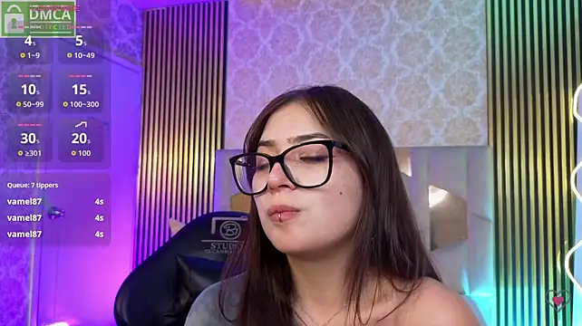 Andrea_tay1 - DOMI CLIT+DILDO