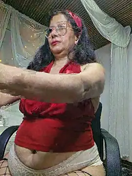 Christy_ant - cream on the buttocks