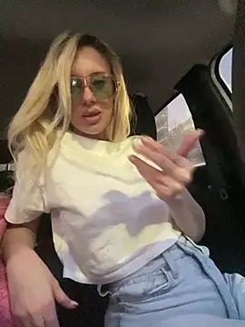 Rosedolly - ✈️lulov_v • FLASH BOOBS CAR