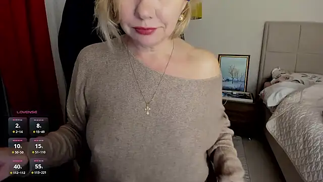Colette__1977 - Shhh... I'm not alone.