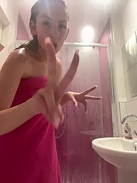 Siennasummers_ - bend over shake ass 👅