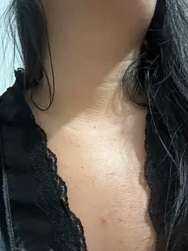 Emily_Gomezz - Ride dildo in ass
