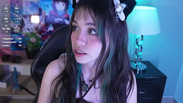 Kitticam - Spit my feet + suck it 💦