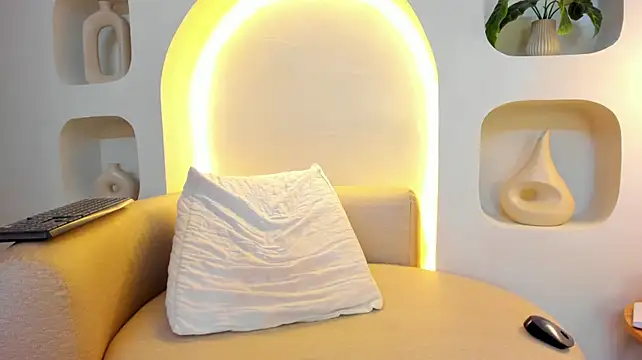 Lucianasmith_ - 🌸✨Rub my pussy🌸✨
