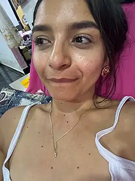 Violeta365 - My pussy very wet and nude