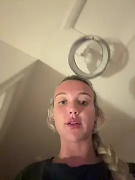Summerblue_ - Naked 5 mins😍