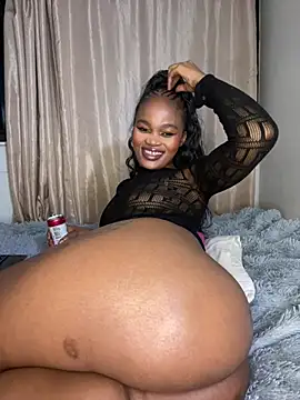 Cataleyasweetbooty - Missionary with big dildo