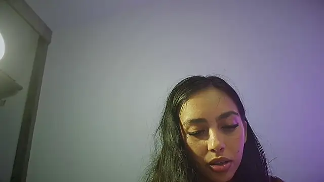 Sarah_sumemers - ompletely naked o fully 💃