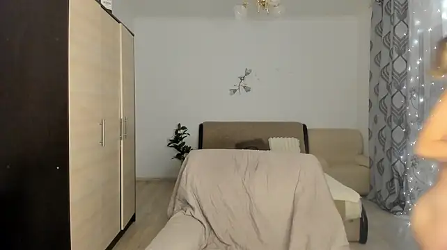PlayfulDaisy - Oil ass and twerk 🥵