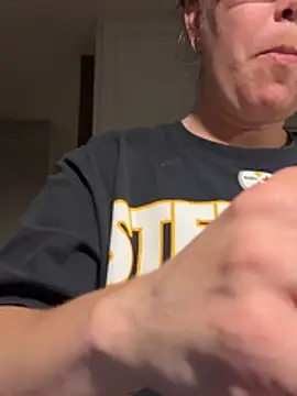 Hotmess_express420 - Show me titties