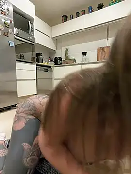 Maferalvarexxx - Show tits + slaps