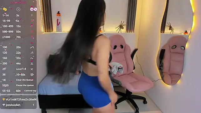 Nataly_94 - Super Squirt in Leggings