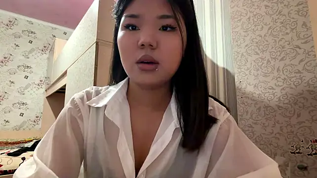 JohannaMickiewicz - Unbutton my shirt