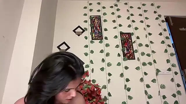 Naira_fit - Bikni shower dance 💃