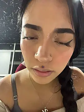 Valenttina_LS - Flash Tits