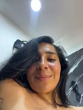 Meganmilk1 - 4 fingers in ass