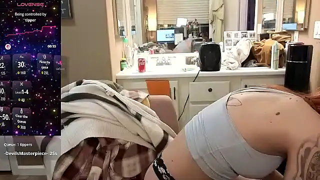 ThornsandHoney - Take off panties