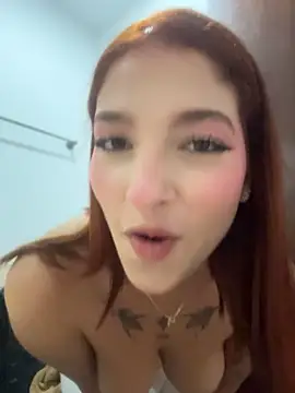 Sophie_valencia - DOMI INSIDE PUSSY IN PUBLIC+CUM+TOPLES