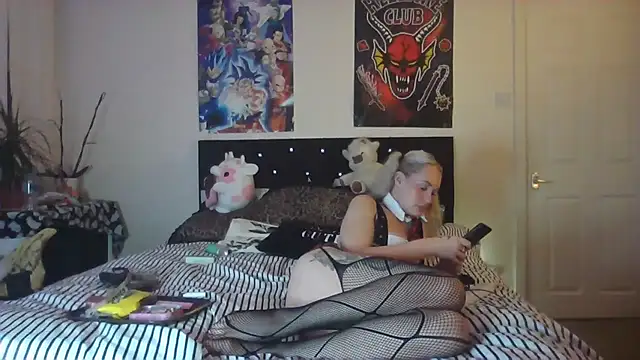 BlazingBaddie420 - TWERK